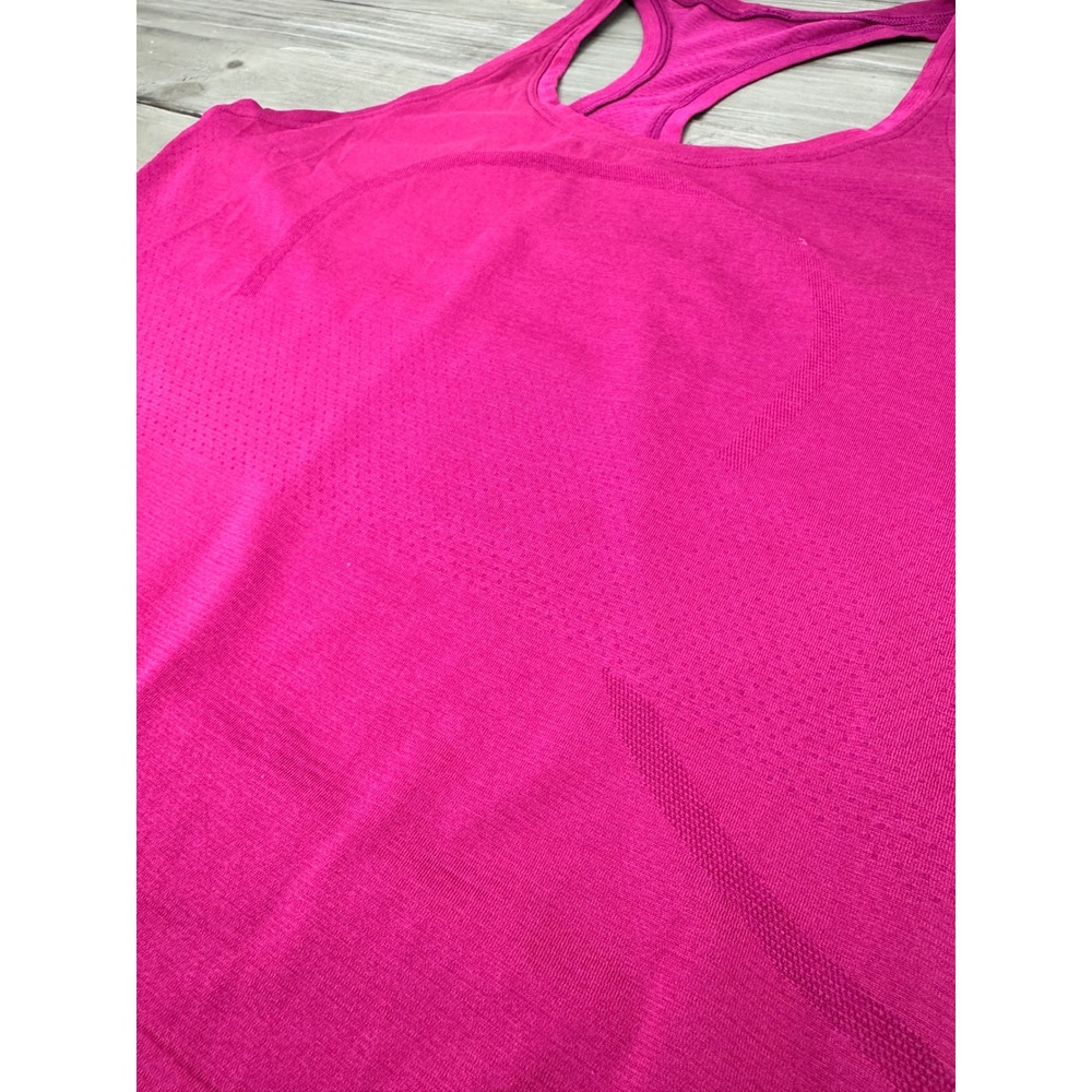 Lululemon Swiftly Tech Racerback Tank Top 2.0 Magenta Pink Size 8 Athletic Yoga - Picture 10 of 11
